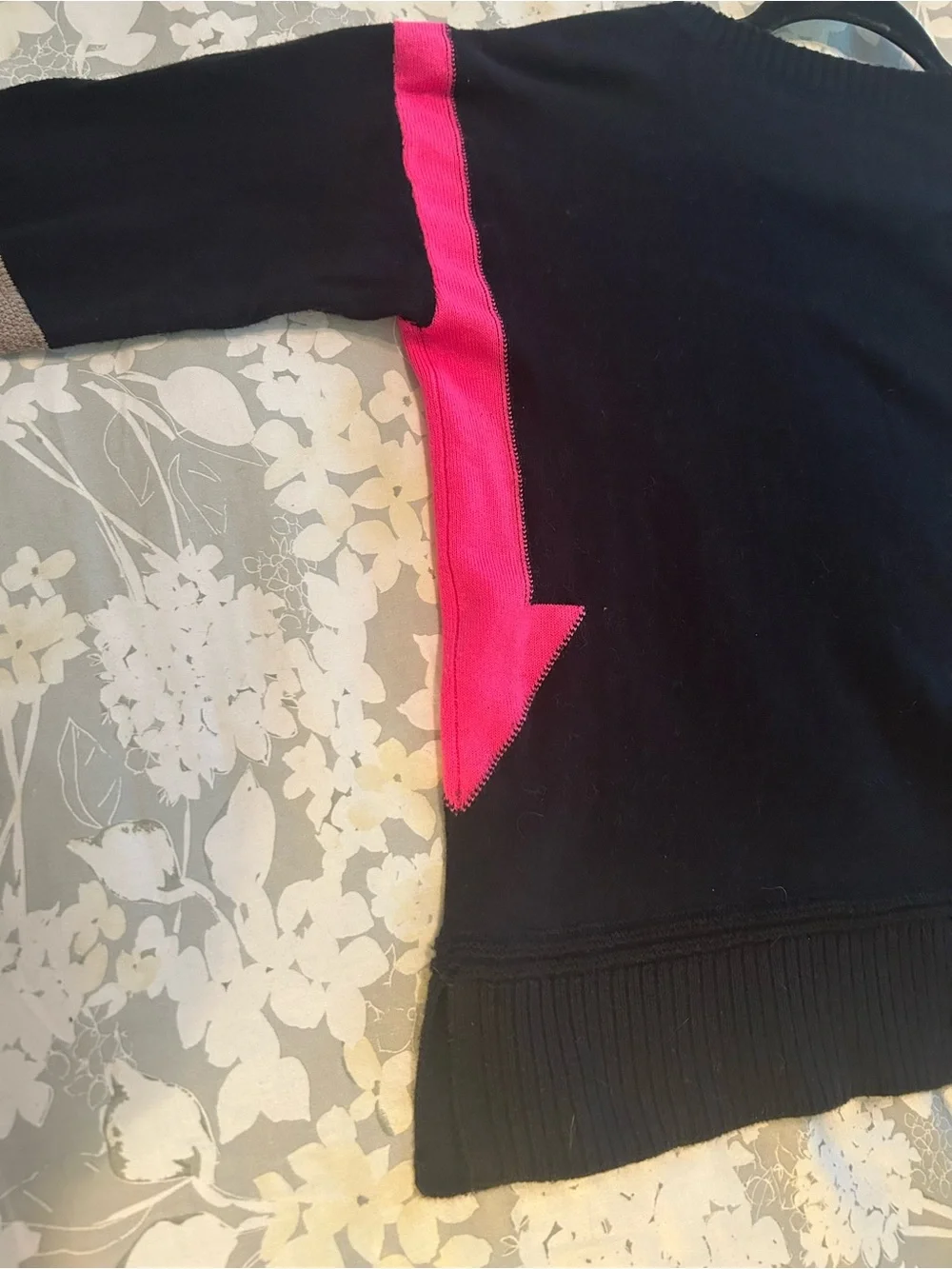 Lisa Todd Black Crewneck Sweater with Pink and Tan Arrow Motif - Picture 9 of 9